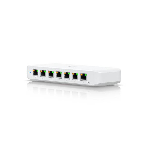 Ubiquiti Unifi Switch Ultra Layer 2 8-port GbE PoE switch with versatile mounting options 42W