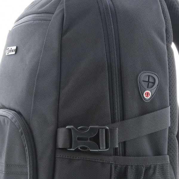 Mochila para Notebook Klip Xtremecarrying backpack 15.6in Polyester color negro 18Kg (KNB-582)