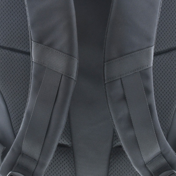Mochila para Notebook Klip Xtremecarrying backpack 15.6in Polyester color negro 18Kg (KNB-582)