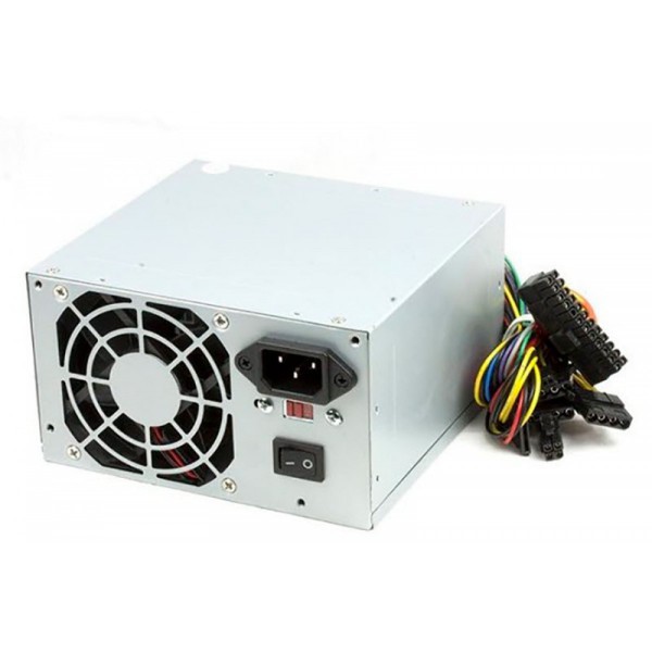 Fuente de Alimentación (Interna) - Xtech P4 - Ca 110 V - 700 Vatios - Estados Unidos
