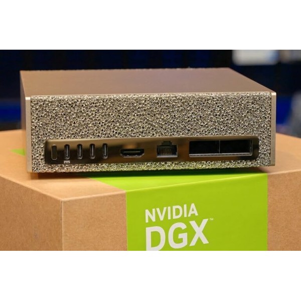 NVIDIA DGX Spark Supercomputadora de escritorio con IA personal  Desktop GB10 Grace Blackwell Chip 4TB 128gb (DGX Spark)