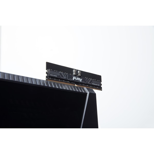Memoria 32GB 5600MT/s DDR5 ECC Reg CL28 DIMM FURY (KF556R28RBE2-32)