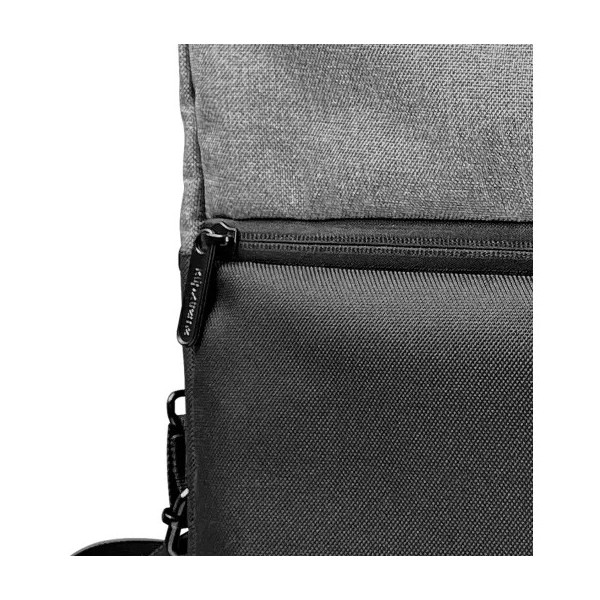 Maletín Klip Xtreme para Notebook de 15.6in 100 por ciento polyester Black and gray (KNC-041)